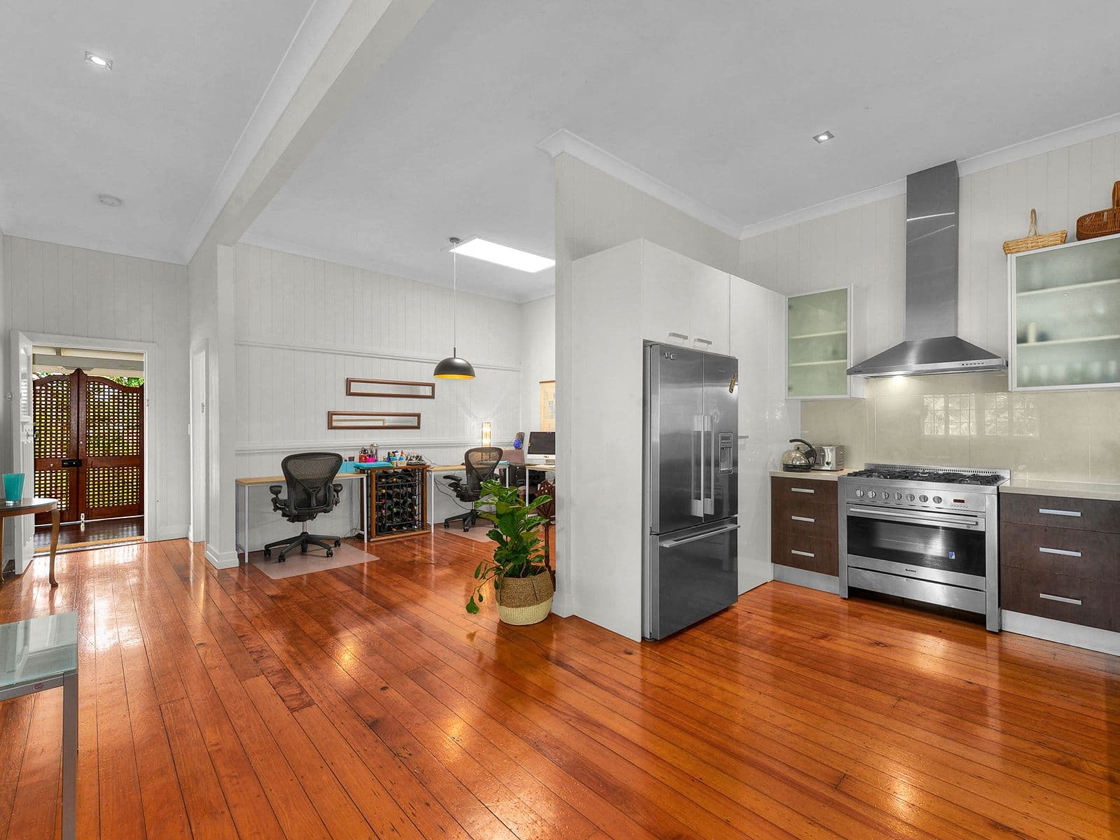 10 Dorrington Drive, Ashgrove QLD 4060, Ashgrove - Thumbnail 3