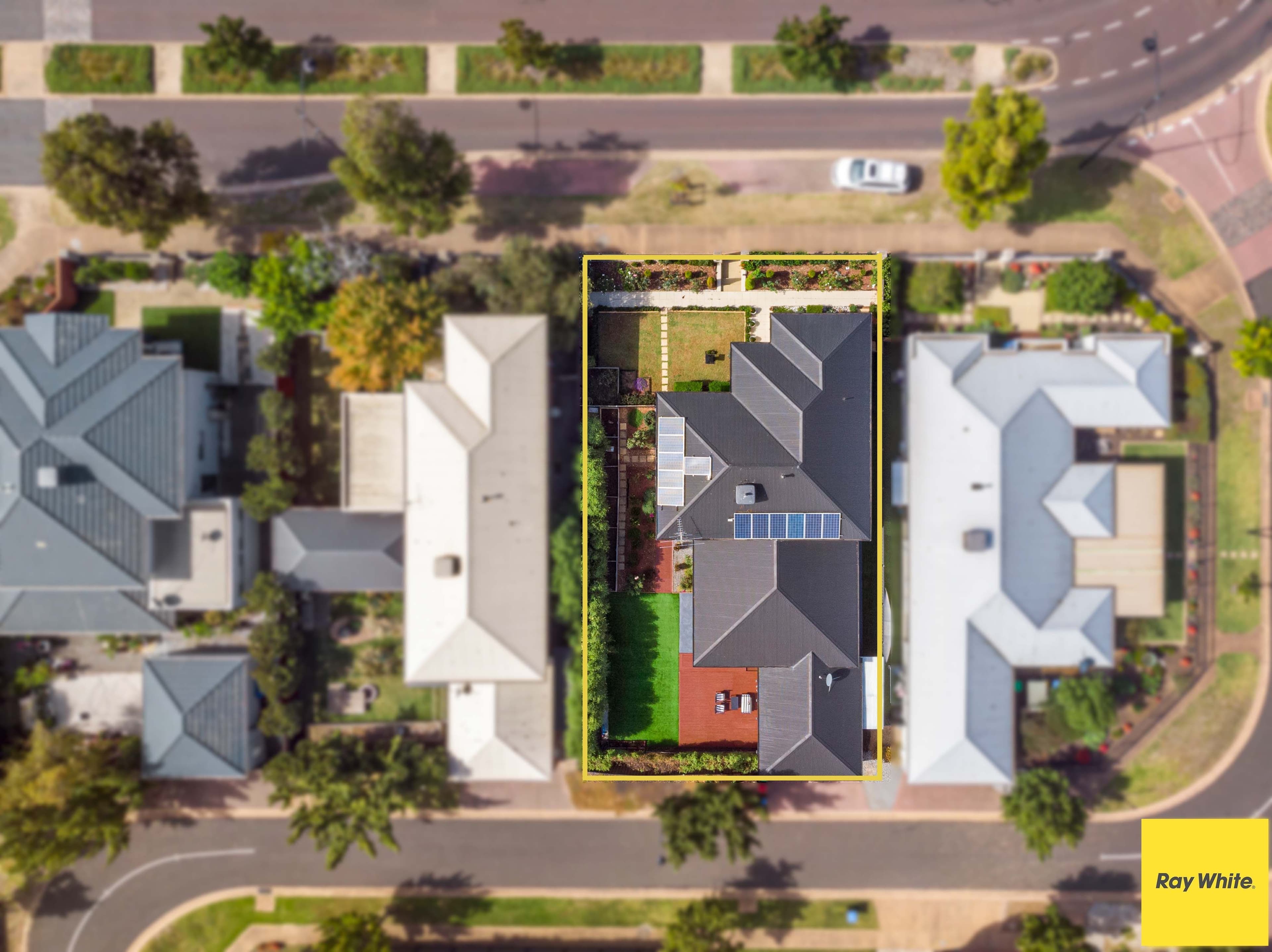 6 Innisfail Drive, Point Cook VIC 3030, Point Cook - Thumbnail 4