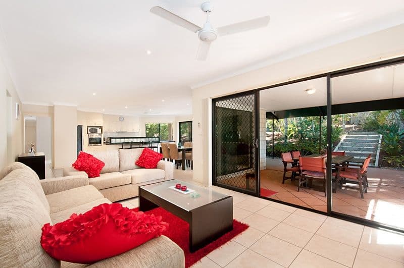 19 Woodlands Way, PARKWOOD QLD 4214, Parkwood - Thumbnail 4