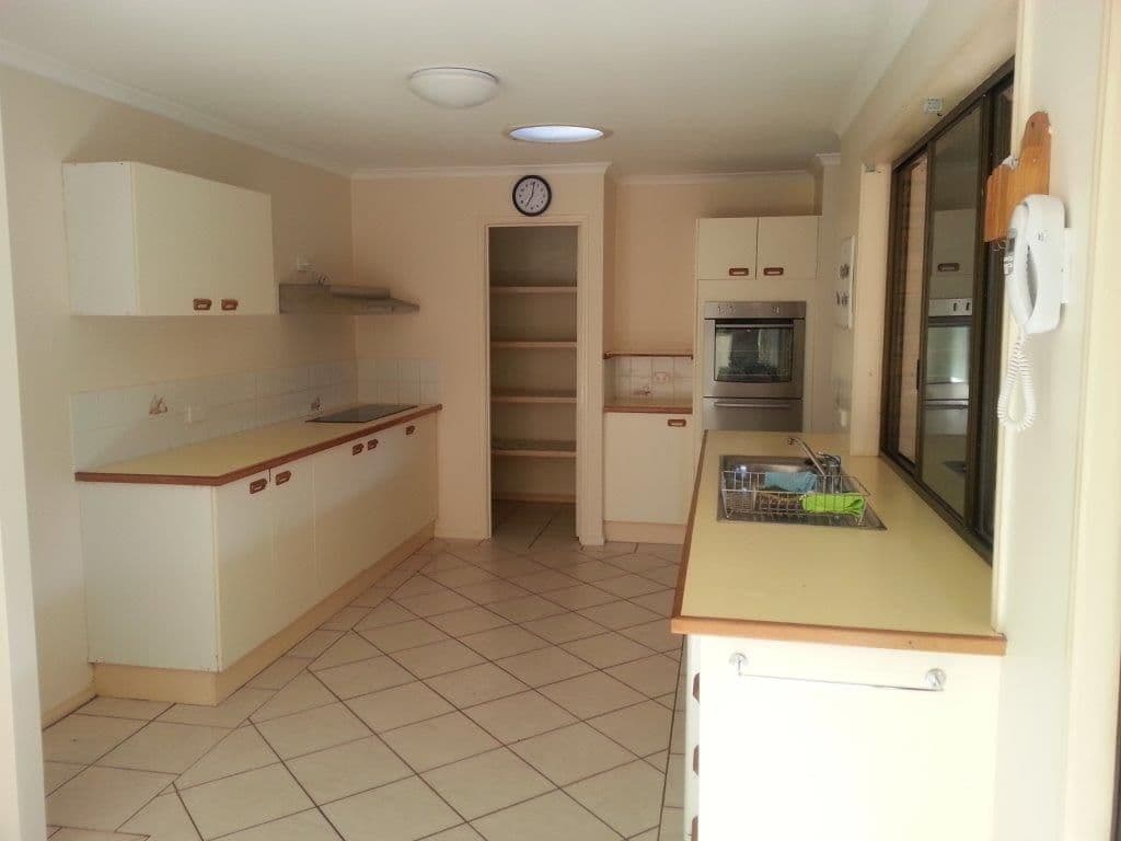 7 Catalpa Street, Eight Mile Plains QLD 4113, Eight Mile Plains - Thumbnail 2