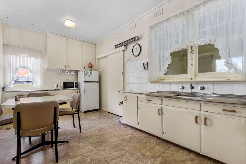 3 Inglis Street, Box Hill North VIC 3129, Box Hill North - Thumbnail 4