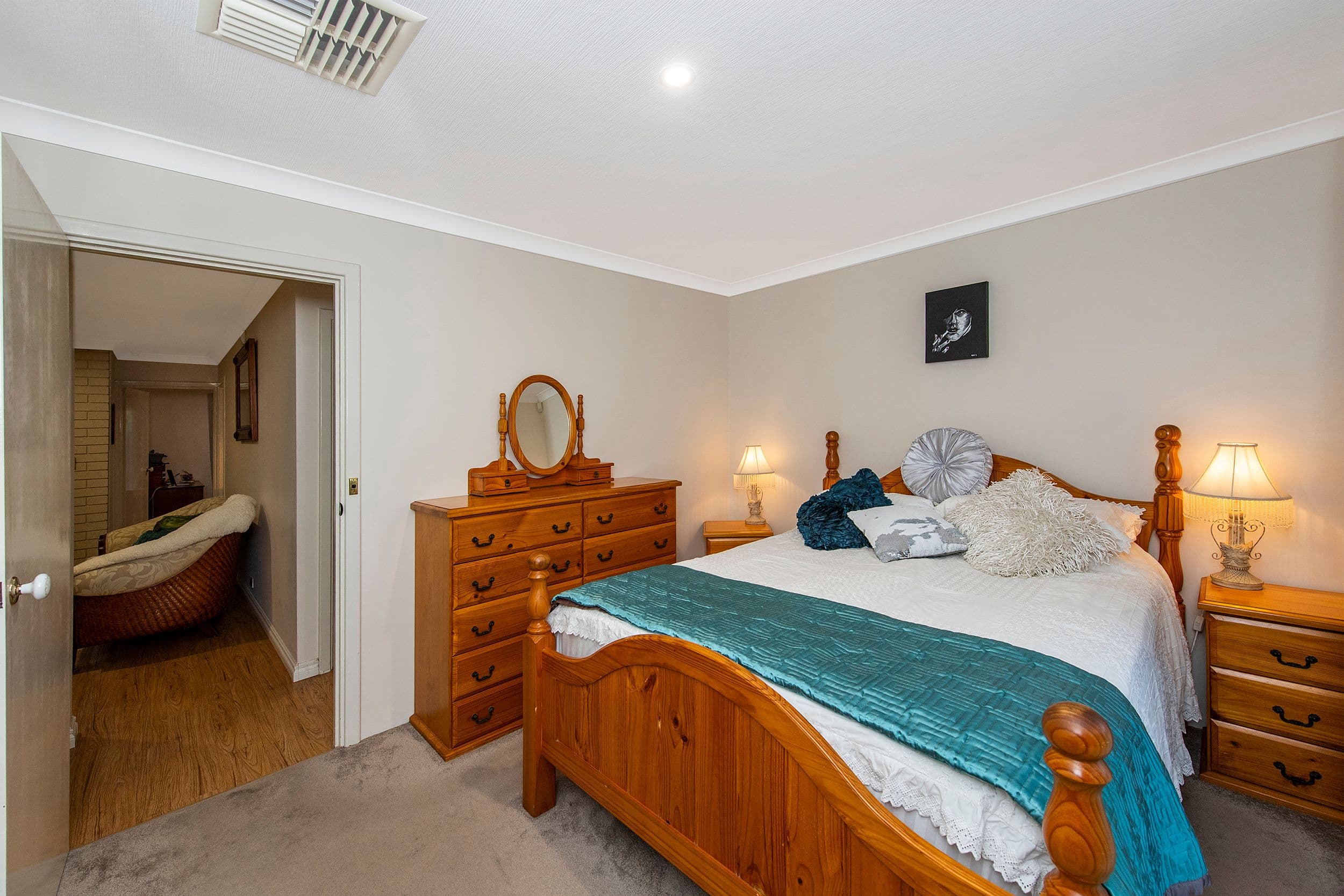 9 Caspian Mews, Waikiki WA 6169, Waikiki - Thumbnail 5