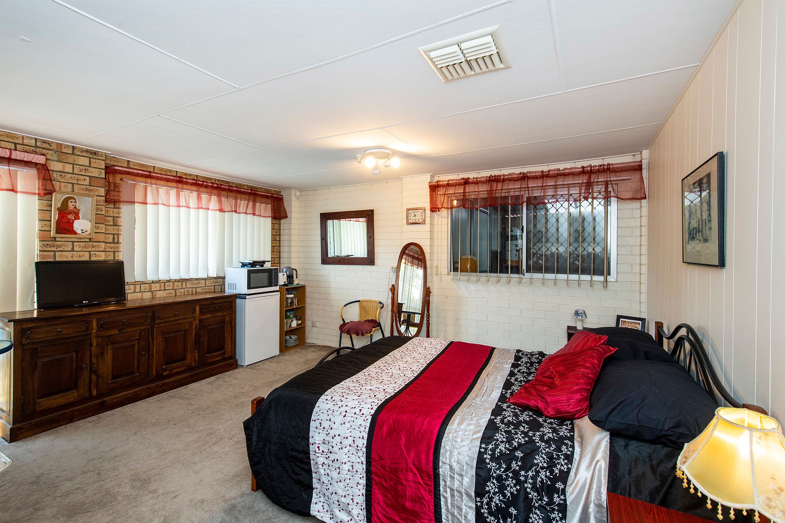 9 Caspian Mews, Waikiki WA 6169, Waikiki - Thumbnail 8