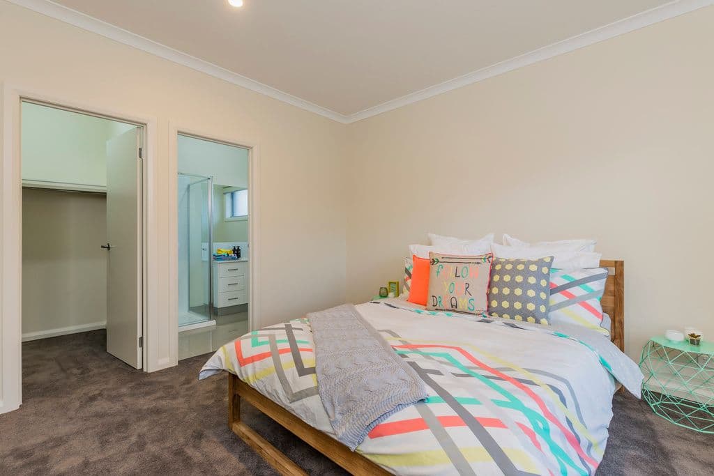24 Clarence Street, Geelong West VIC 3218, Geelong West - Thumbnail 3