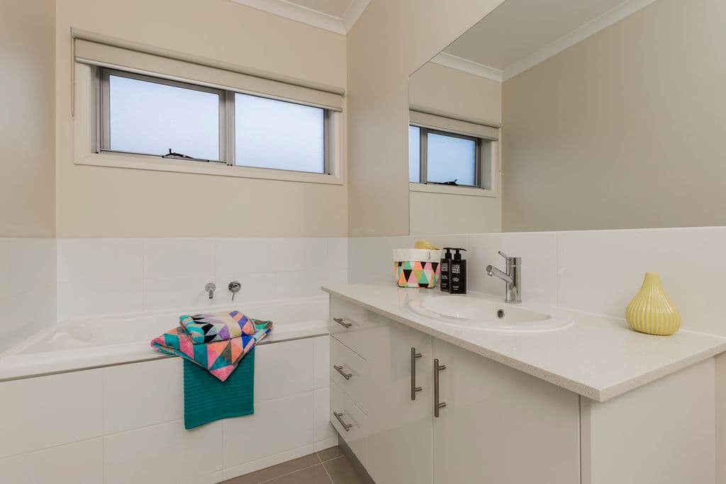 24 Clarence Street, Geelong West VIC 3218, Geelong West - Thumbnail 4