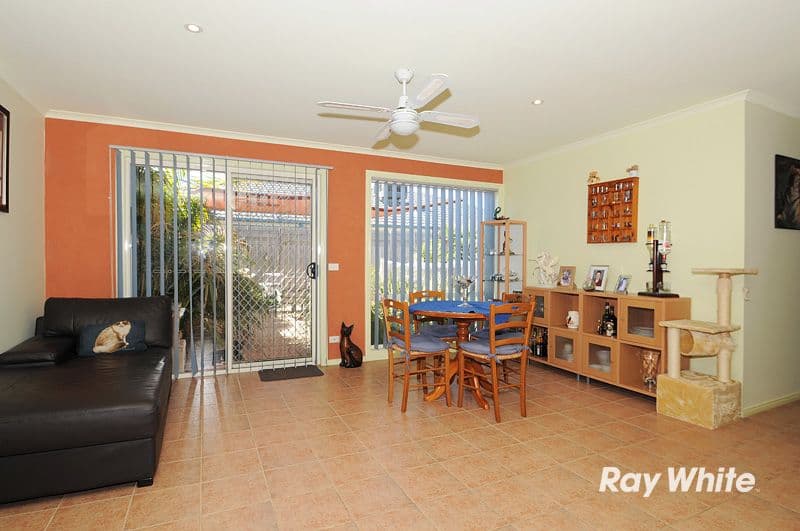 35 Glenaire Crescent, CRANBOURNE WEST VIC 3977, Cranbourne West - Thumbnail 5