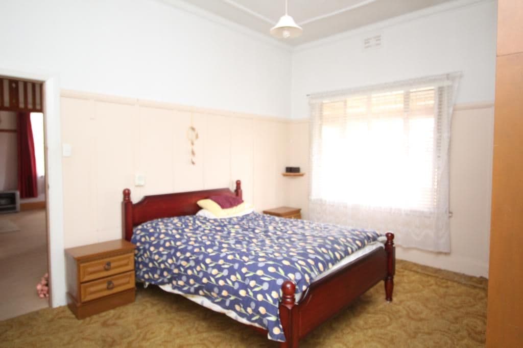 135 Logan Street, TENTERFIELD NSW 2372, Tenterfield - Thumbnail 4