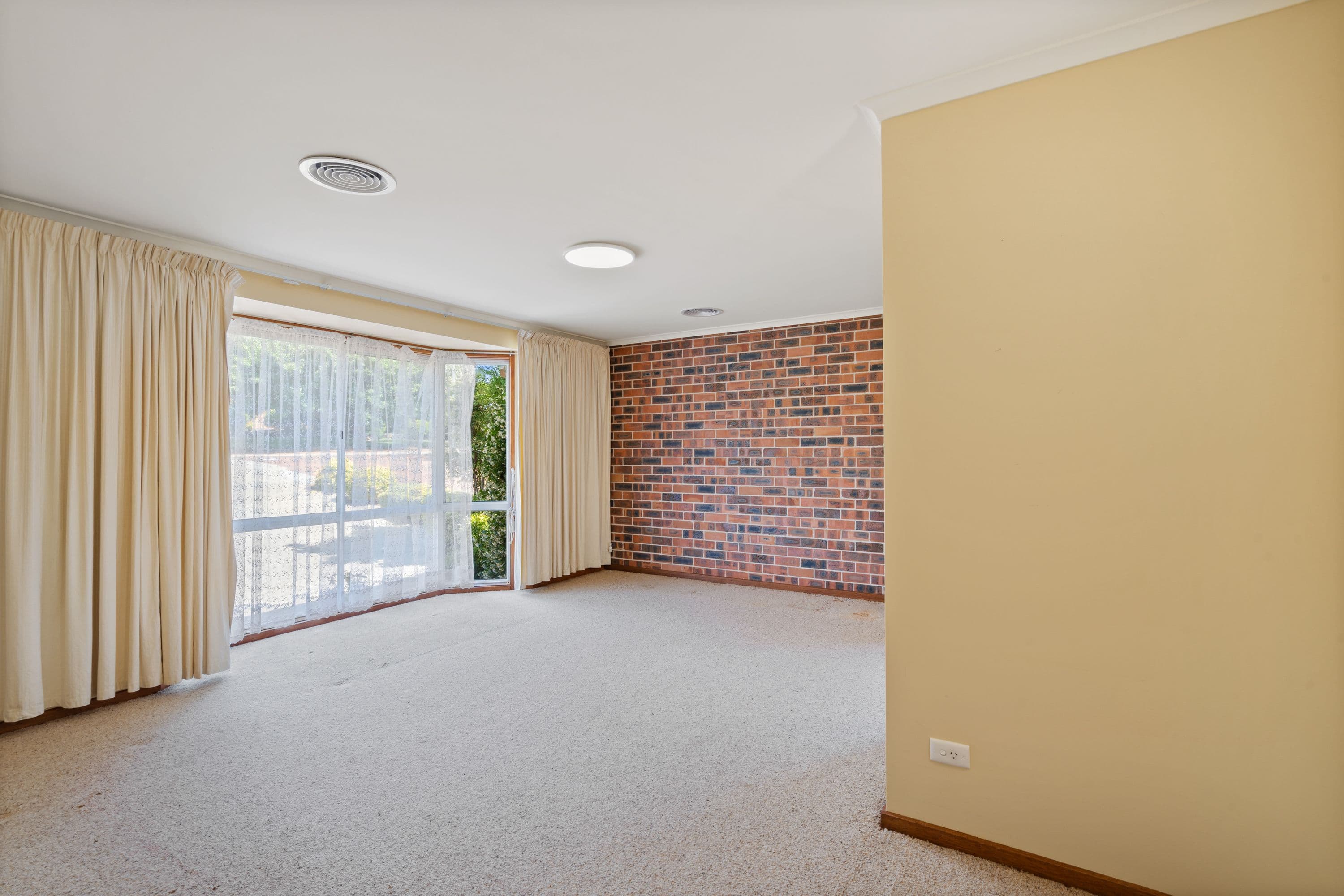 28 Bellinger Crescent, Kaleen ACT 2617, Kaleen - Thumbnail 2