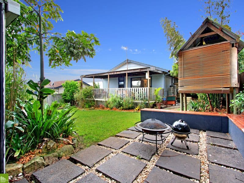 10 Irvine Street, BARRACK HEIGHTS NSW 2528, Barrack Heights - Thumbnail 8