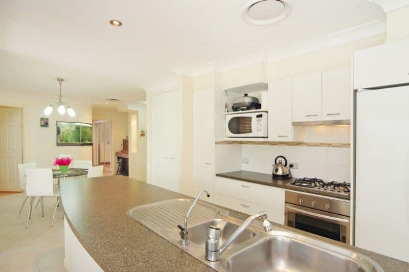 52 Bergamont Street, ELANORA QLD 4221, Elanora - Thumbnail 2
