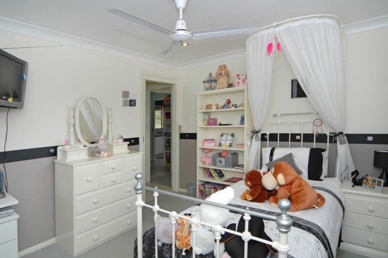 52 Bergamont Street, ELANORA QLD 4221, Elanora - Thumbnail 7