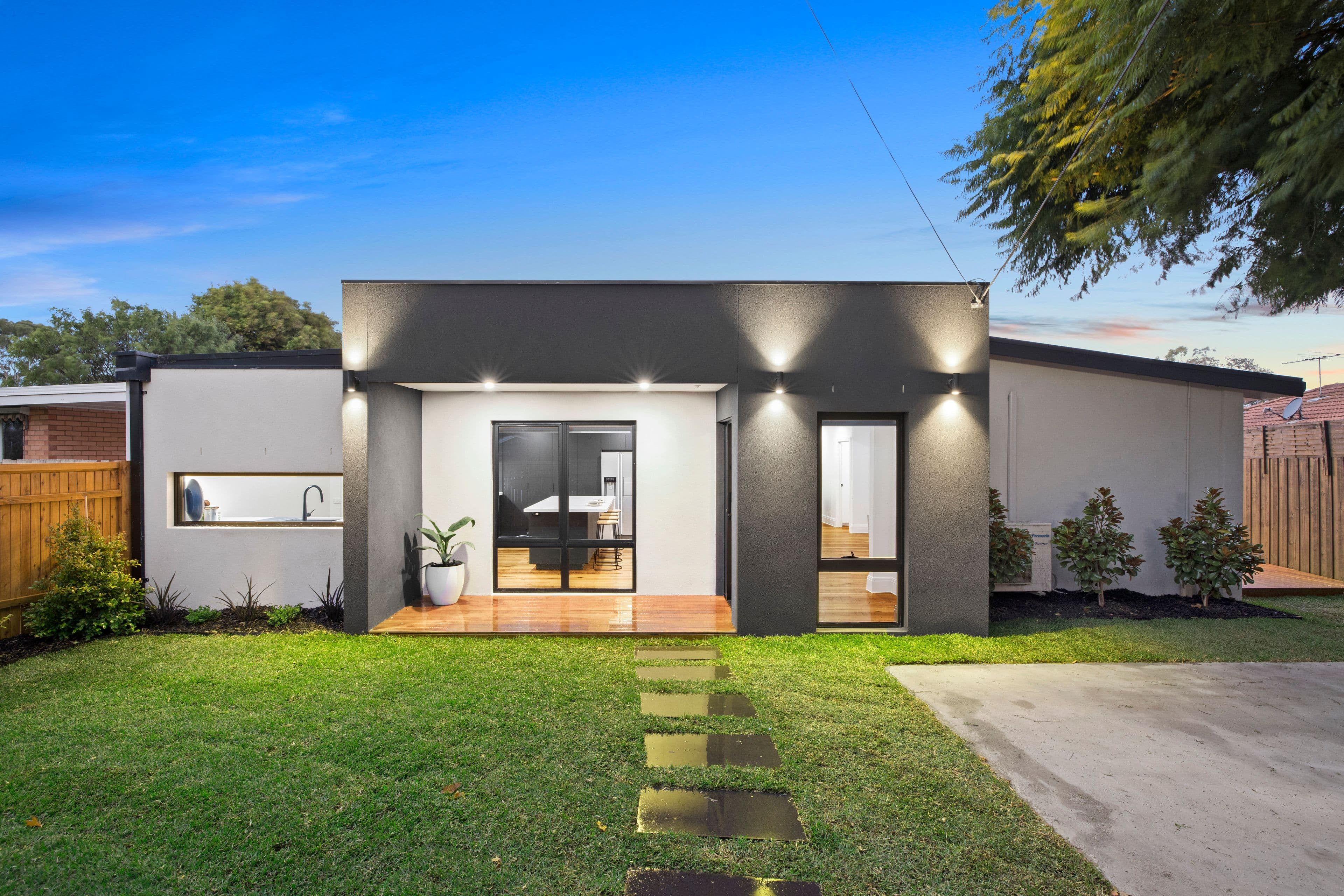 2 Coleman Court, Cheltenham VIC 3192, Cheltenham - Image 1