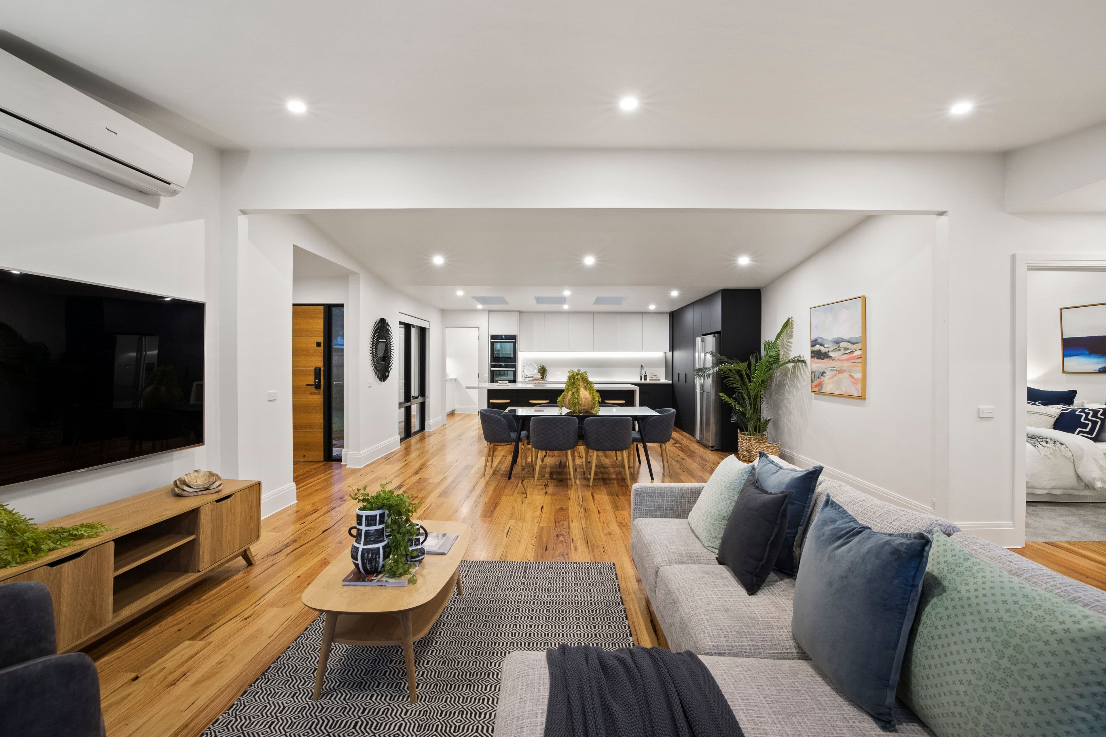 2 Coleman Court, Cheltenham VIC 3192, Cheltenham - Thumbnail 2