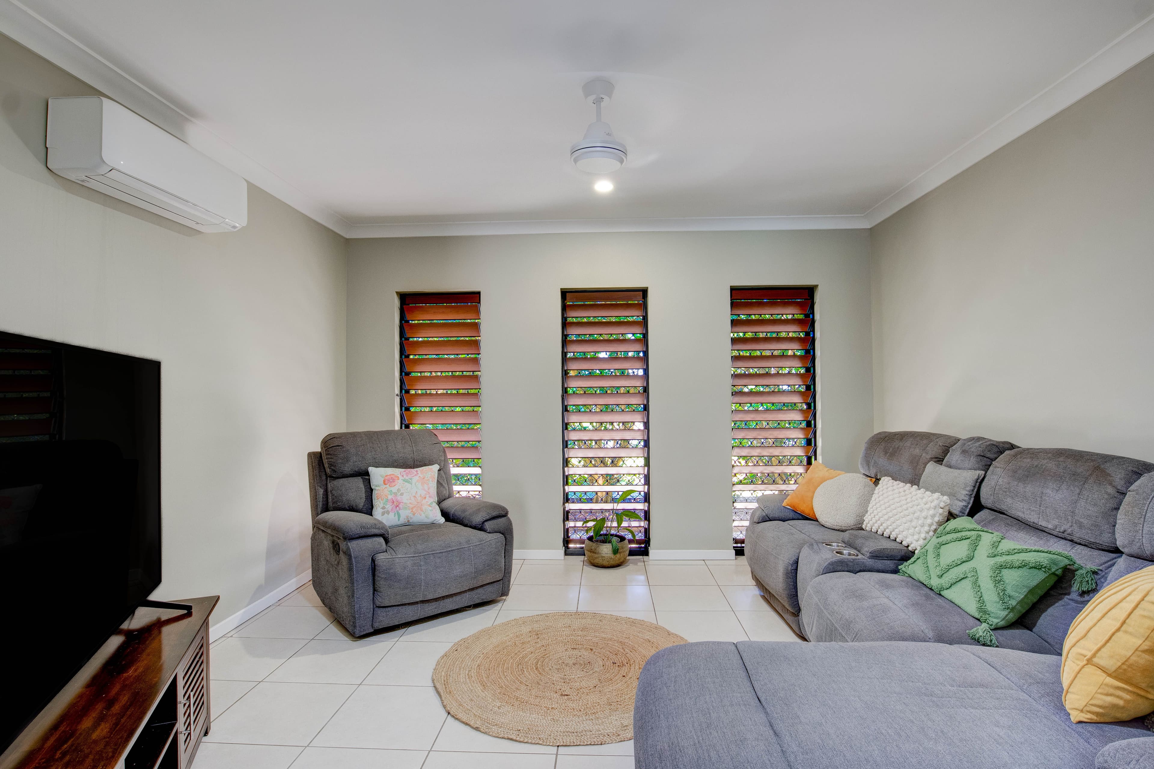 4 Spinnaker Street, SOUTH MISSION QLD 4852, South Mission Beach - Thumbnail 2