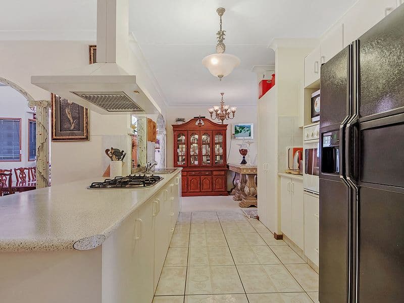 2 Everest Drive, SOUTHPORT QLD 4215, Southport - Thumbnail 3