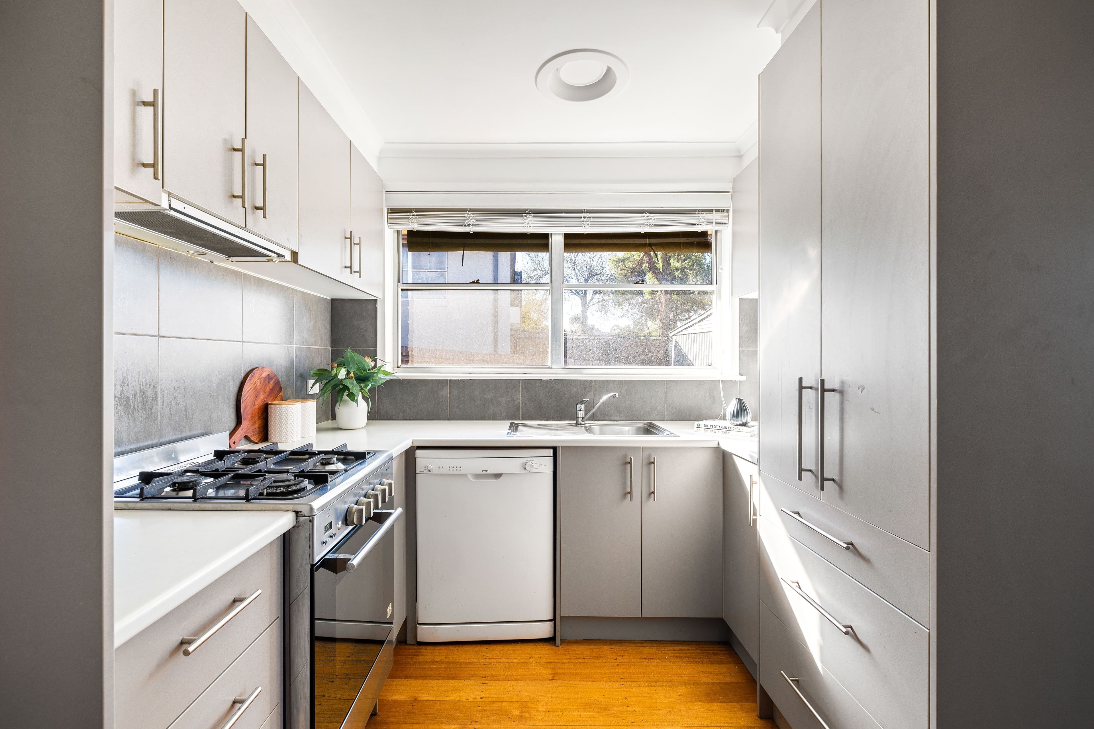 41 Lorraine Crescent, Jacana VIC 3047, Jacana - Thumbnail 4