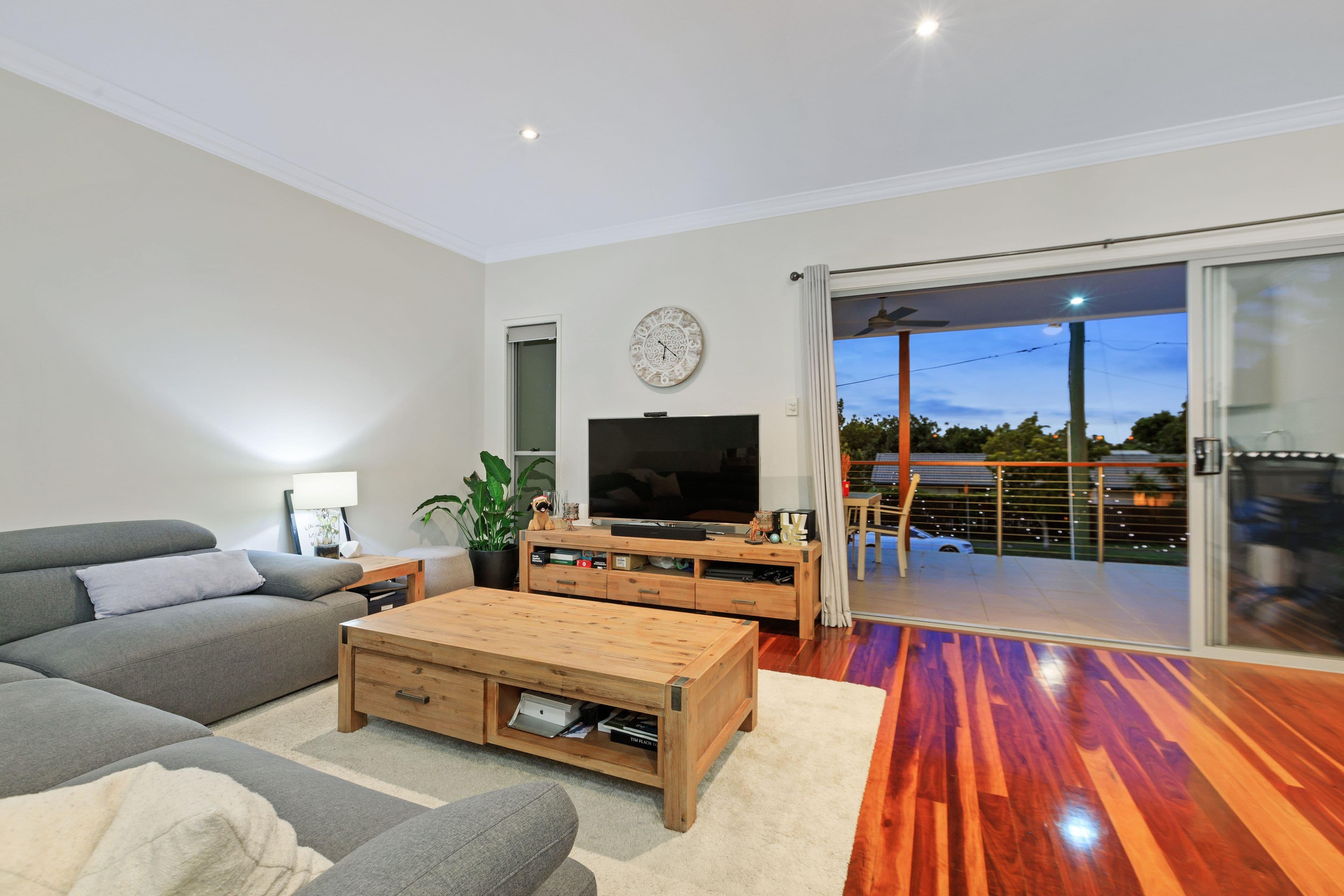 13 Abbott Street, Camp Hill QLD 4152, Camp Hill - Thumbnail 2