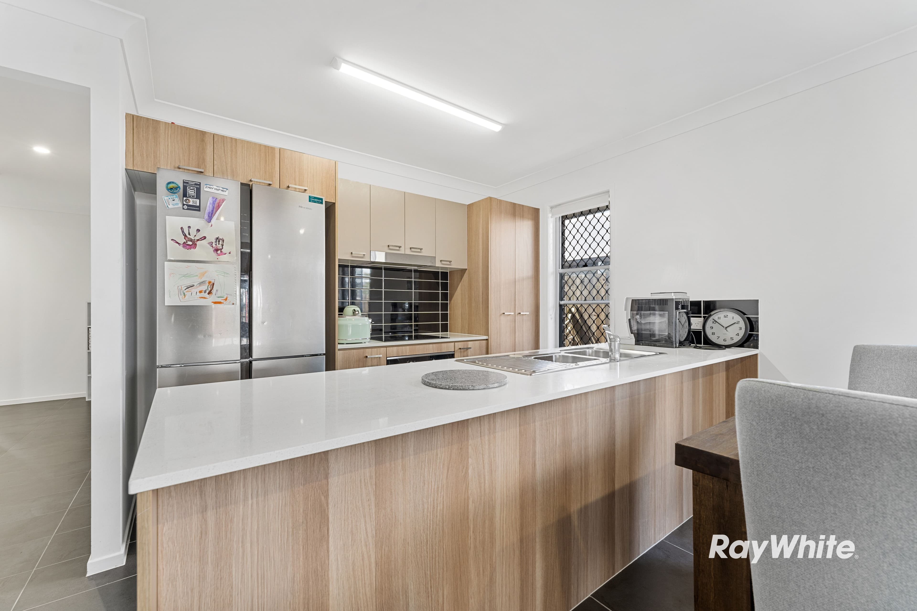 24 Mount Glorious Street, Park Ridge QLD 4125, Park Ridge - Thumbnail 3