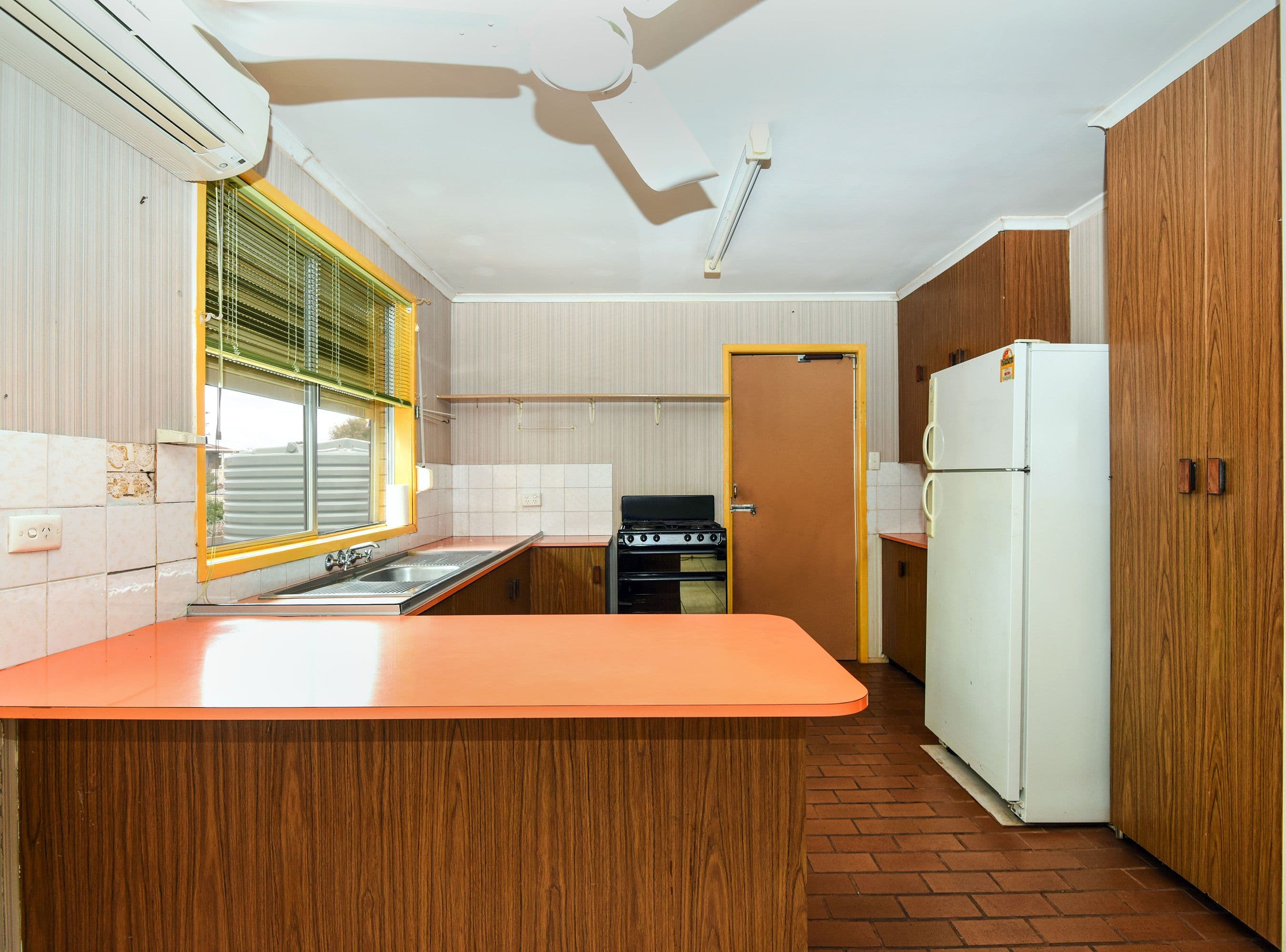 8 Beryl Street, Wilsonton QLD 4350, Wilsonton - Thumbnail 2
