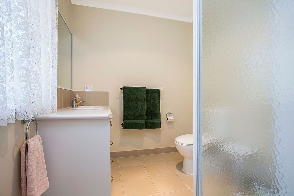 32 Holden Street, Camperdown VIC 3260, Camperdown - Thumbnail 8