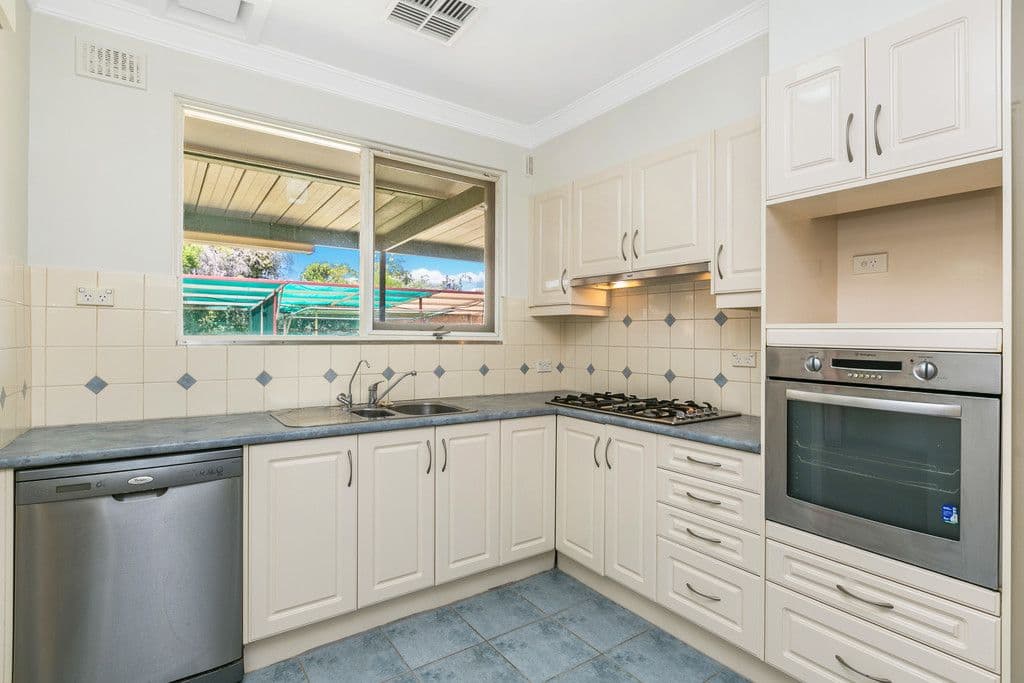 32 Bone Street, Morphett Vale SA 5162, Morphett Vale - Thumbnail 5