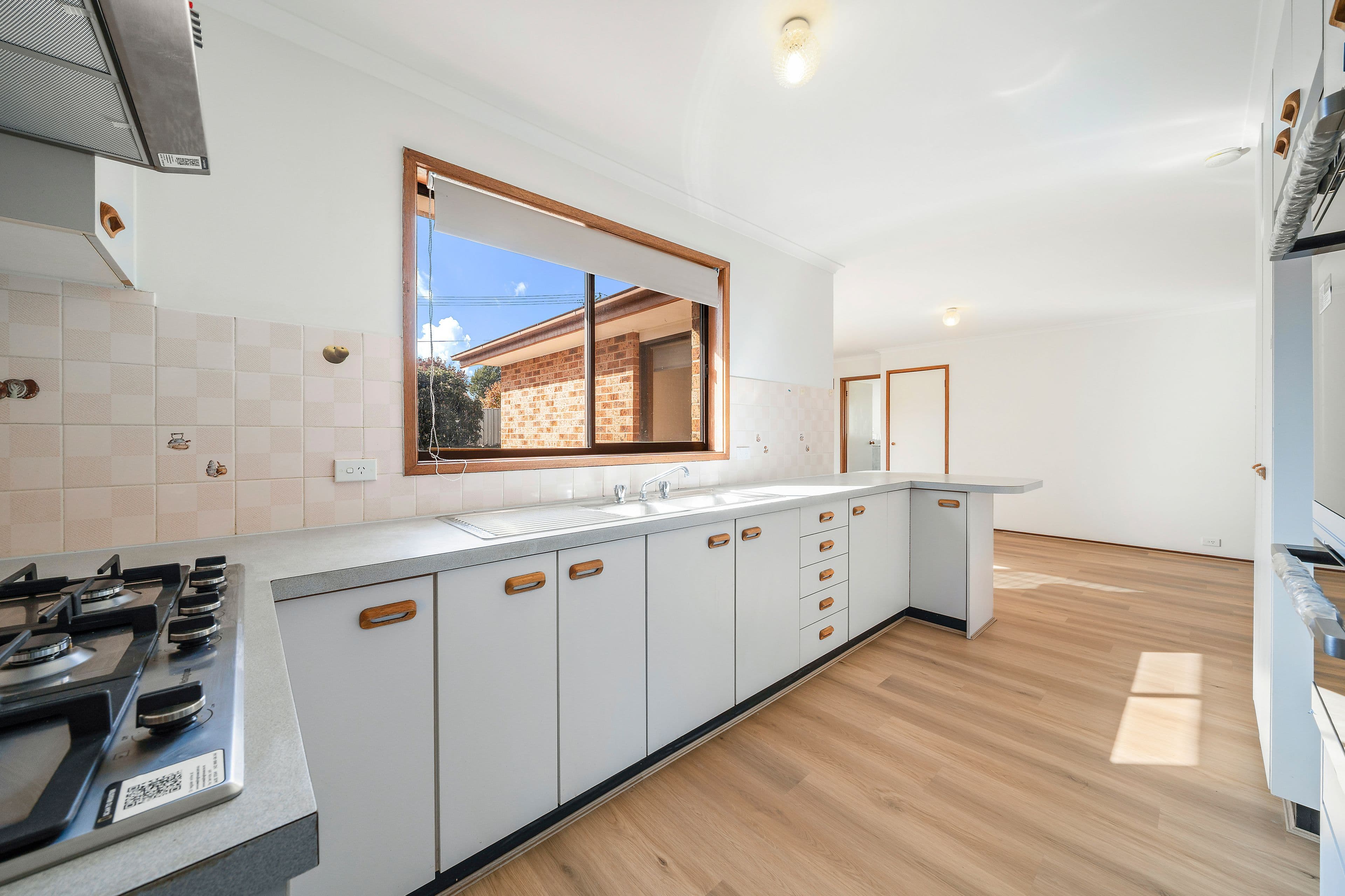 9 Leibnitz Place, Isabella Plains ACT 2905, Isabella Plains - Thumbnail 5