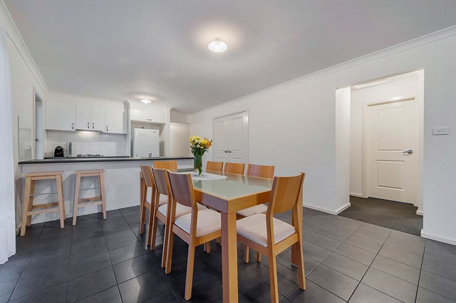 9 Highfield Drive, MICKLEHAM VIC 3064, Mickleham - Thumbnail 4