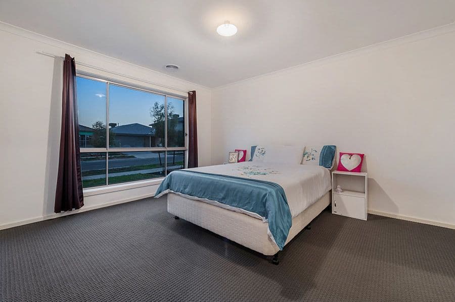 9 Highfield Drive, MICKLEHAM VIC 3064, Mickleham - Thumbnail 6