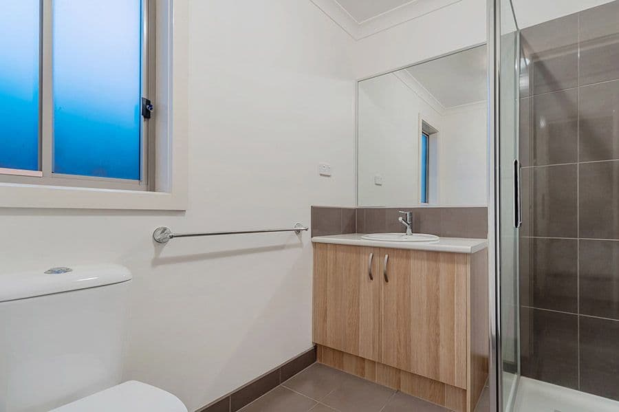 9 Highfield Drive, MICKLEHAM VIC 3064, Mickleham - Thumbnail 7