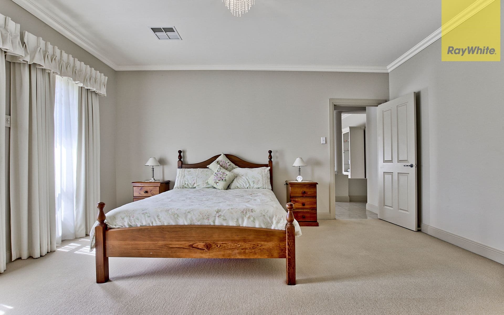 31 Lawrie Street, Henley Beach SA 5022, Henley Beach - Thumbnail 4