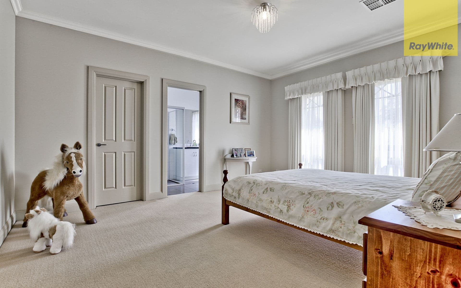 31 Lawrie Street, Henley Beach SA 5022, Henley Beach - Thumbnail 5