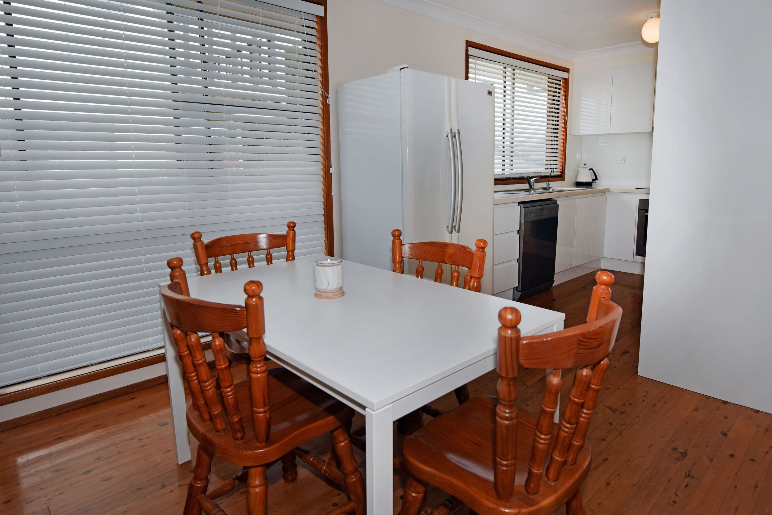 8 Lawrence Avenue, Mount Warrigal - Thumbnail 6