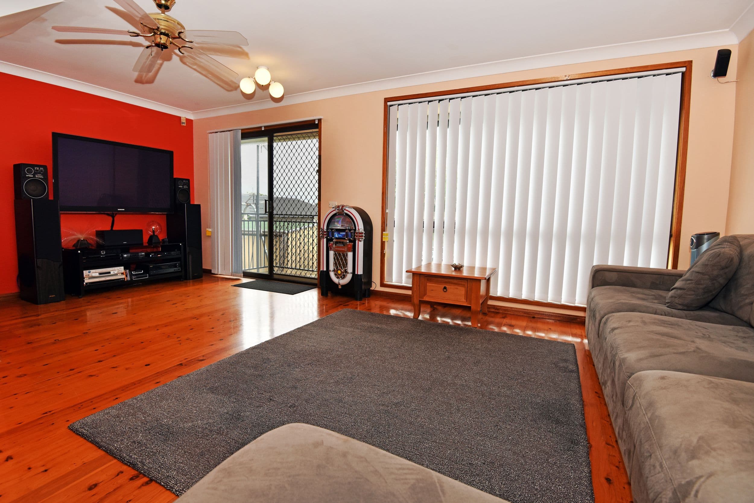 8 Lawrence Avenue, Mount Warrigal - Thumbnail 7