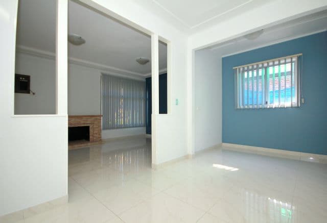10 Wentworth Street, GREENACRE NSW 2190, Greenacre - Thumbnail 2