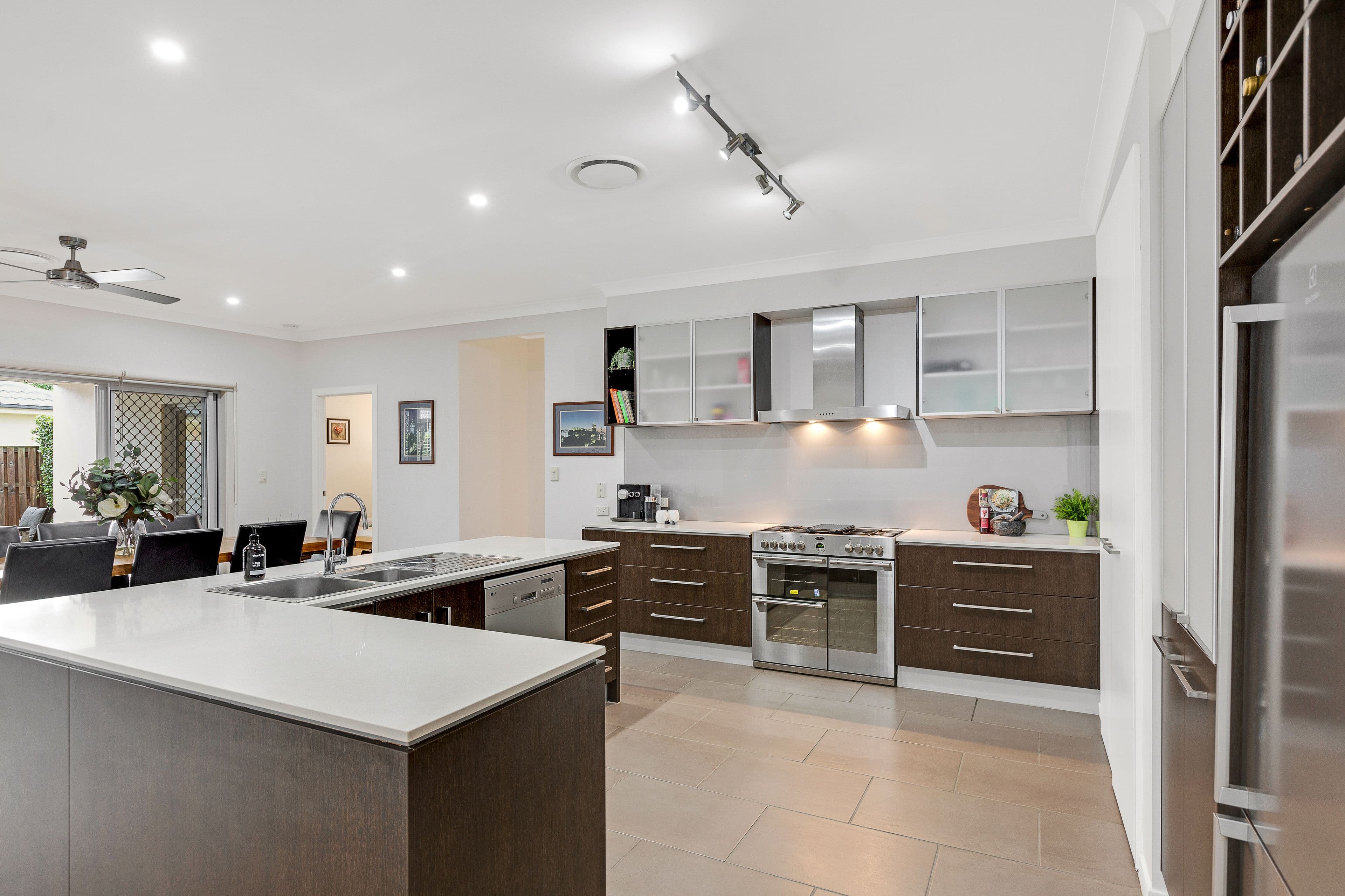 2 Reach Place, Eatons Hill QLD 4037, Eatons Hill - Thumbnail 6