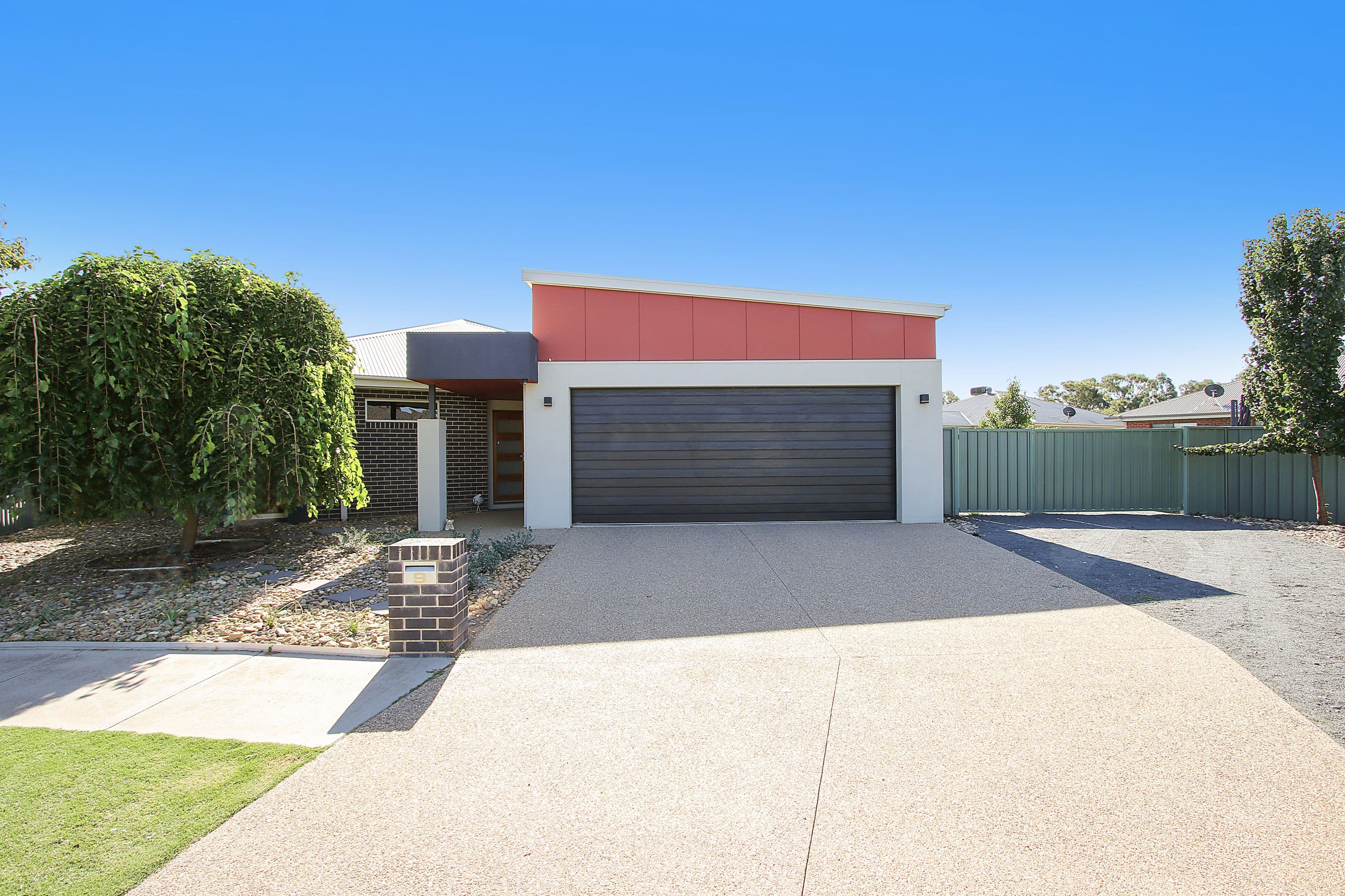 9 Emily Court, Howlong NSW 2643, Howlong - Image 1