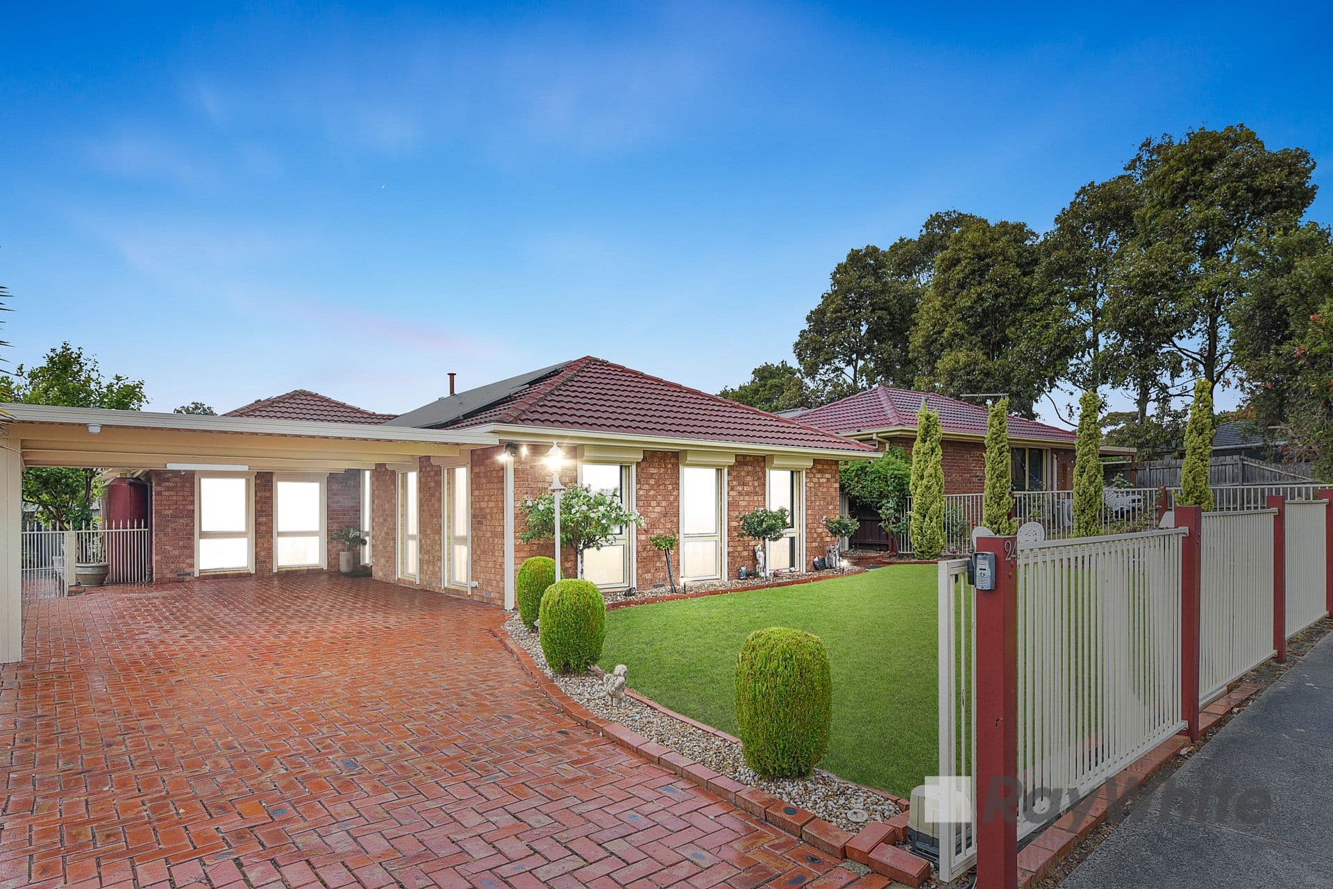 24 Broadwalk Grove, Endeavour Hills VIC 3802, Endeavour Hills - Image 1