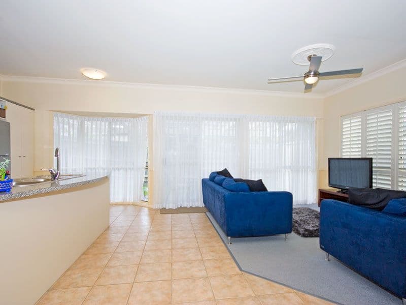16 Pintail Crescent, FOREST LAKE QLD 4078, Forest Lake - Thumbnail 4