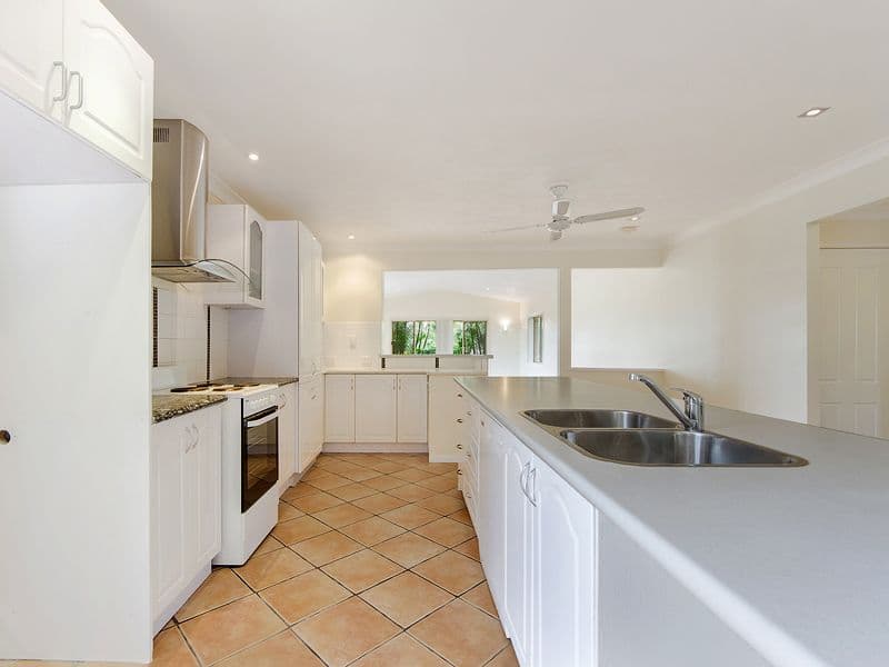 9 Fallon Court, Worongary QLD 4213, Worongary - Thumbnail 3