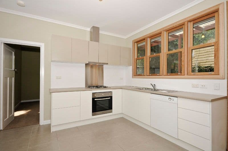 5 Lyones Parade, UPPER FERNTREE GULLY VIC 3156, Upper Ferntree Gully - Thumbnail 2