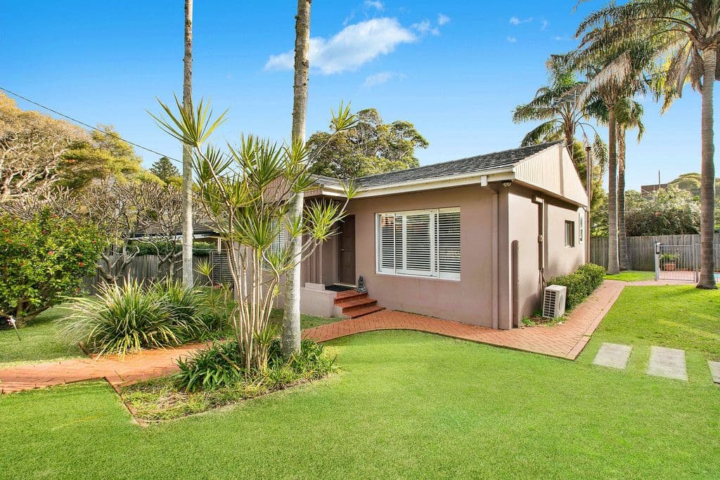 5 Burilla Avenue, North Curl Curl NSW 2099, North Curl Curl - Thumbnail 2