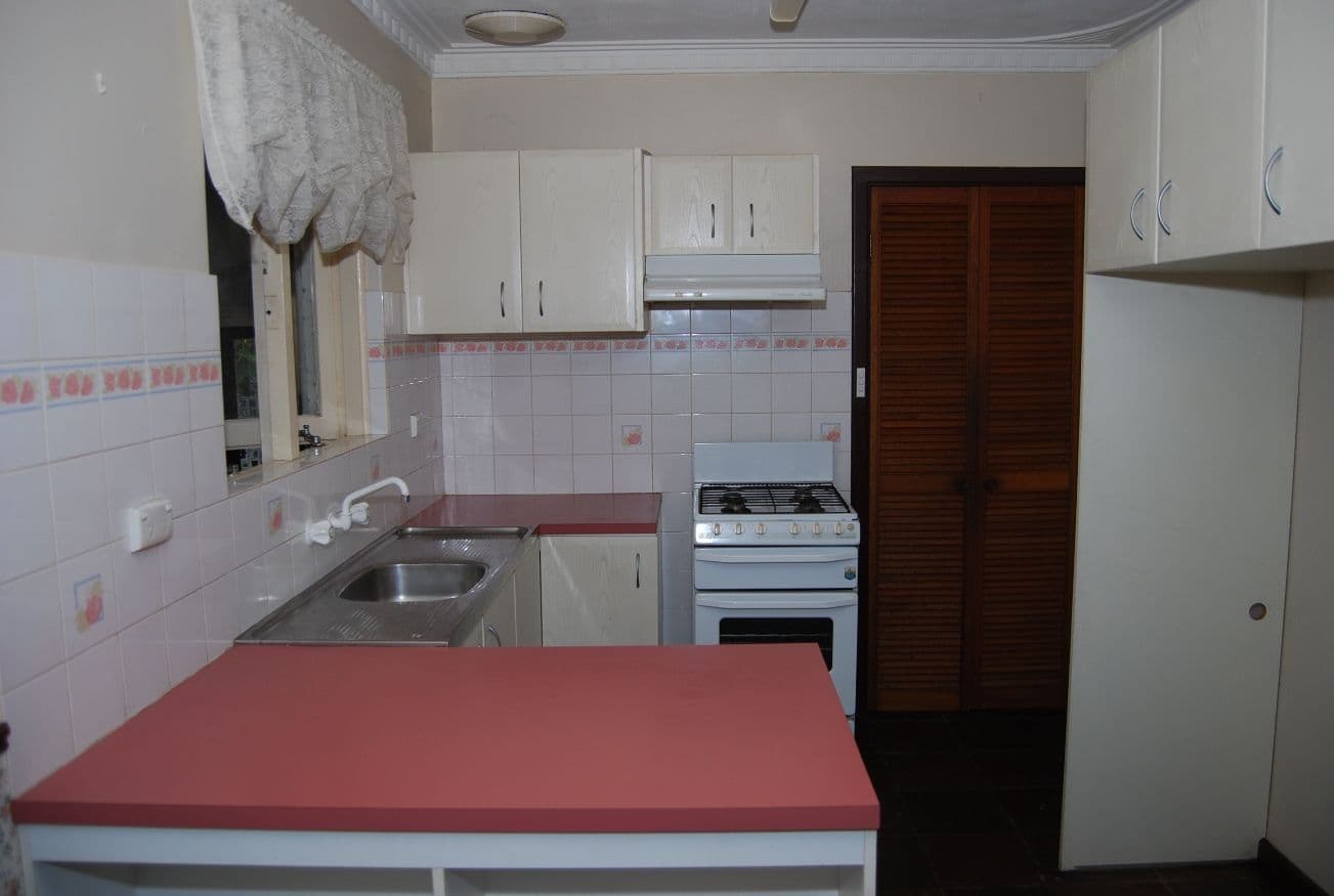 2 Manby Street, GOSNELLS WA 6110, Gosnells - Thumbnail 4