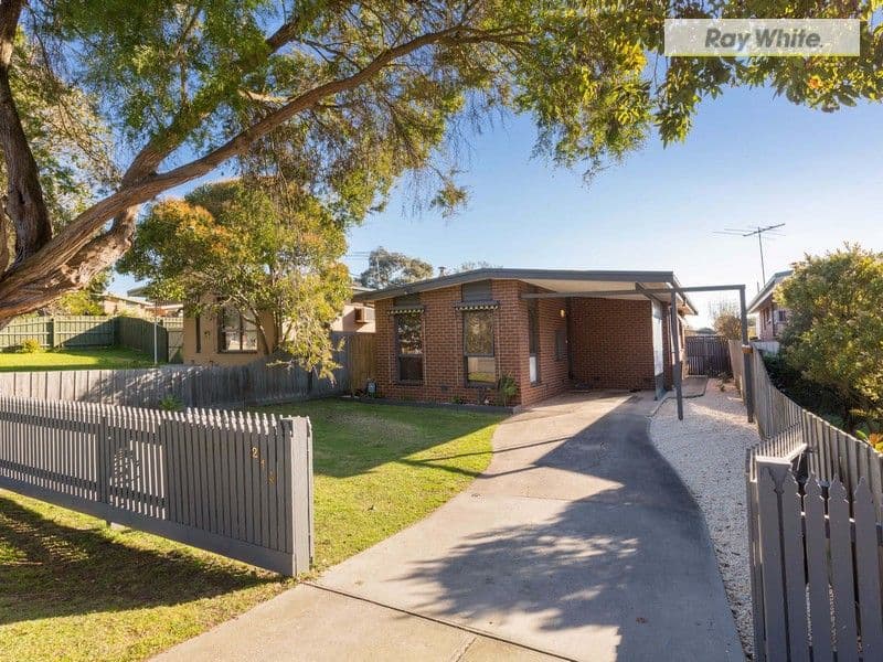 214 Ninth Avenue, Rosebud VIC 3939, Rosebud - Thumbnail 8
