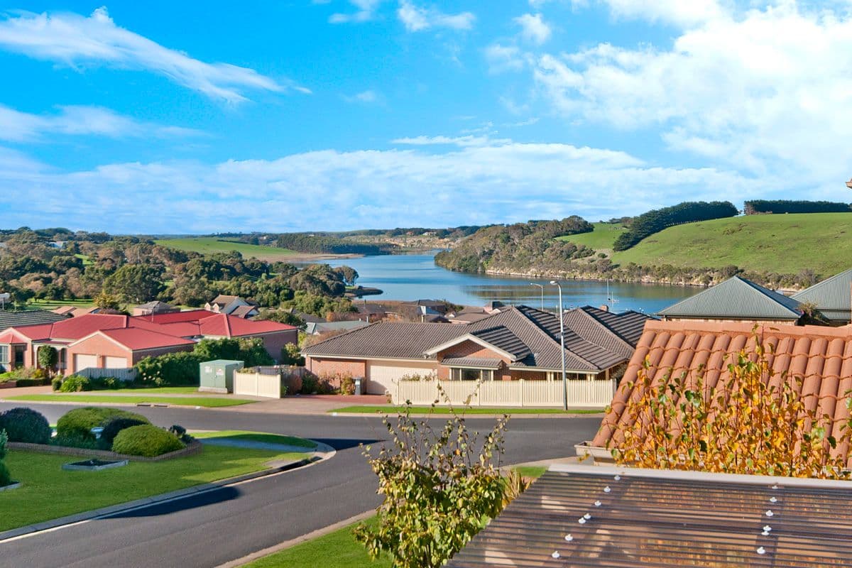 4 Lake Spur, Kew, Kew - Thumbnail 3