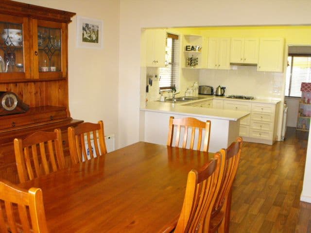 10 Junction Street, PARKES NSW 2870, Parkes - Thumbnail 6