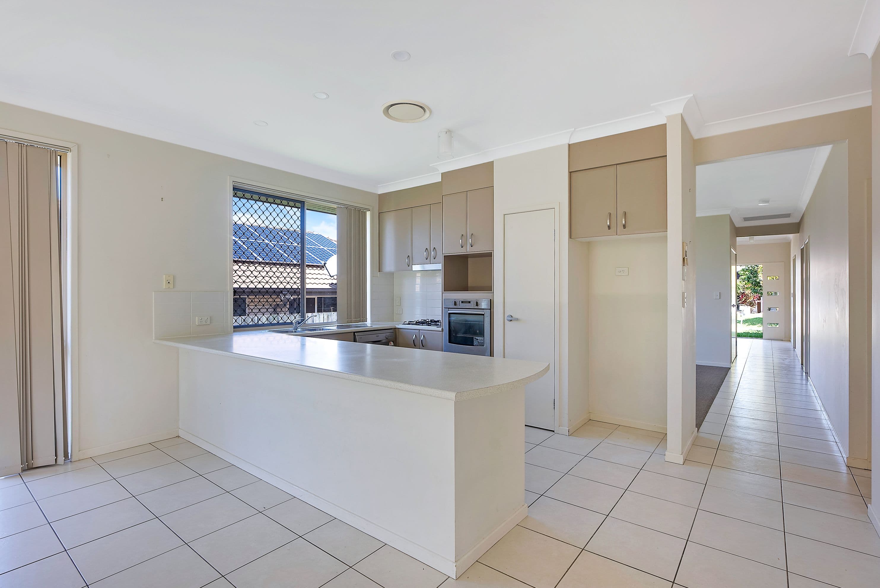 19 Eaton Close, North Lakes QLD 4509, North Lakes - Thumbnail 2
