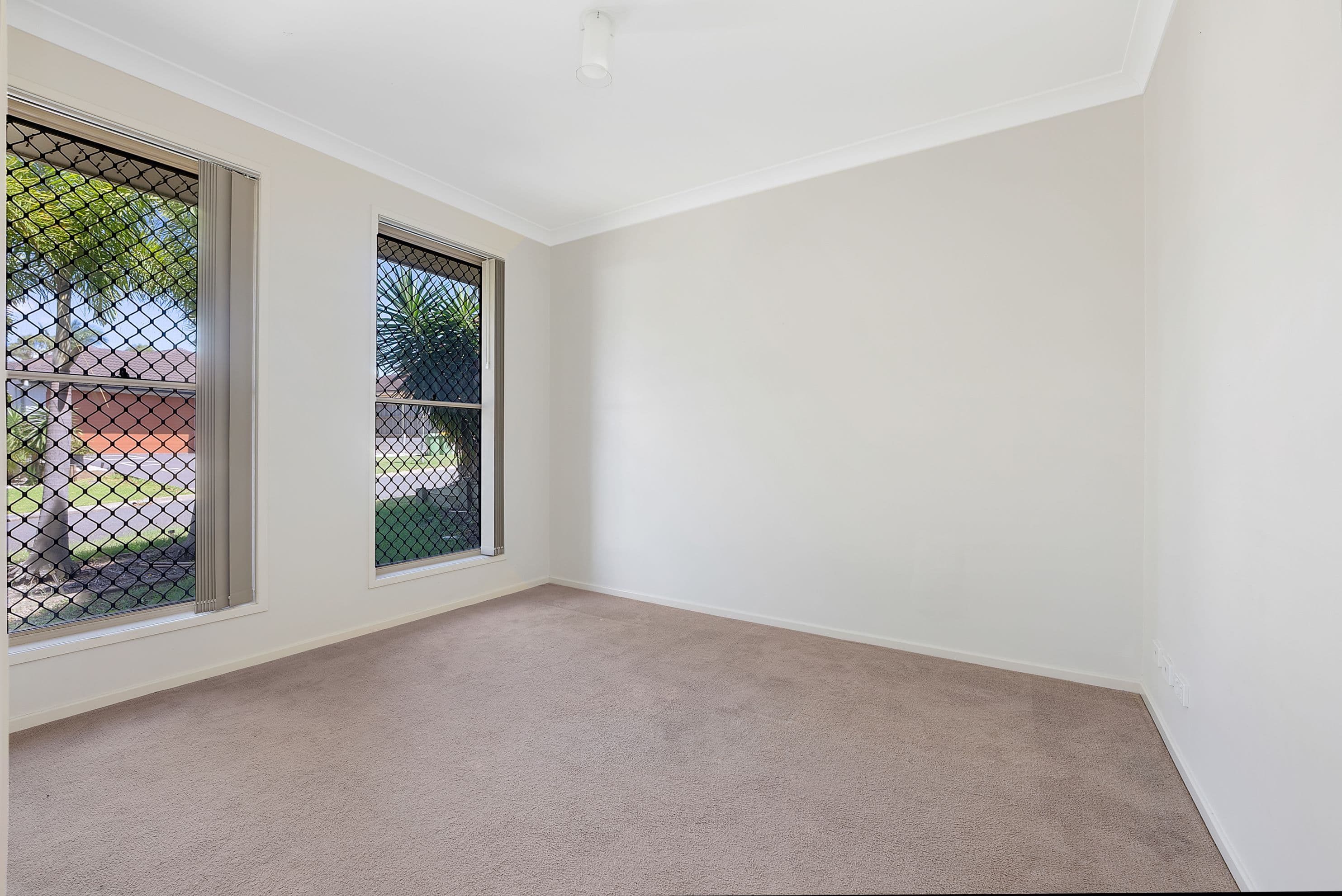 19 Eaton Close, North Lakes QLD 4509, North Lakes - Thumbnail 8