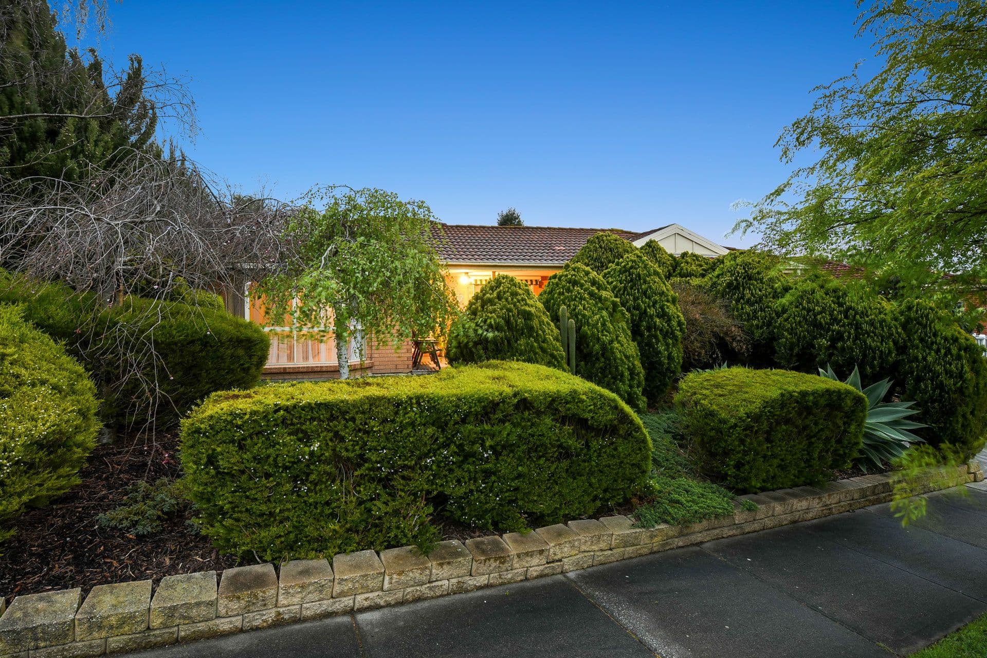 91 Earlsfield Drive, Berwick VIC 3806, Berwick - Thumbnail 2