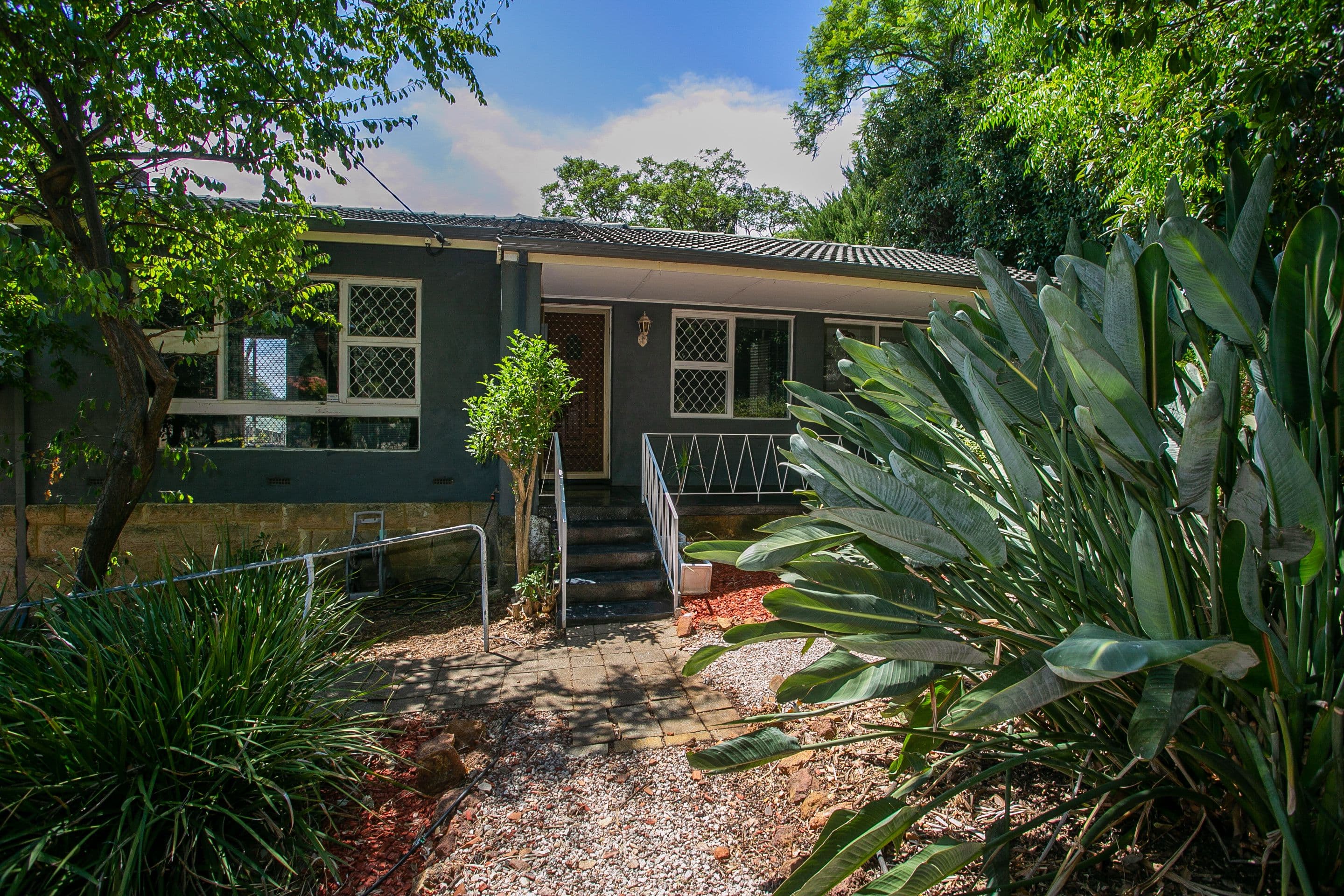 15 Travers Gardens, Kelmscott WA 6111, Kelmscott - Image 1