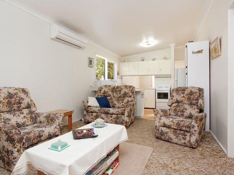 130  Ninth Avenue, ROSEBUD VIC 3939, Rosebud - Thumbnail 2